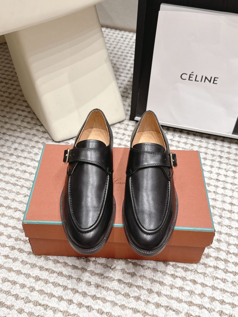 Loafers in Brown
