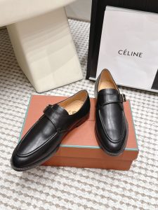Loafers in Brown