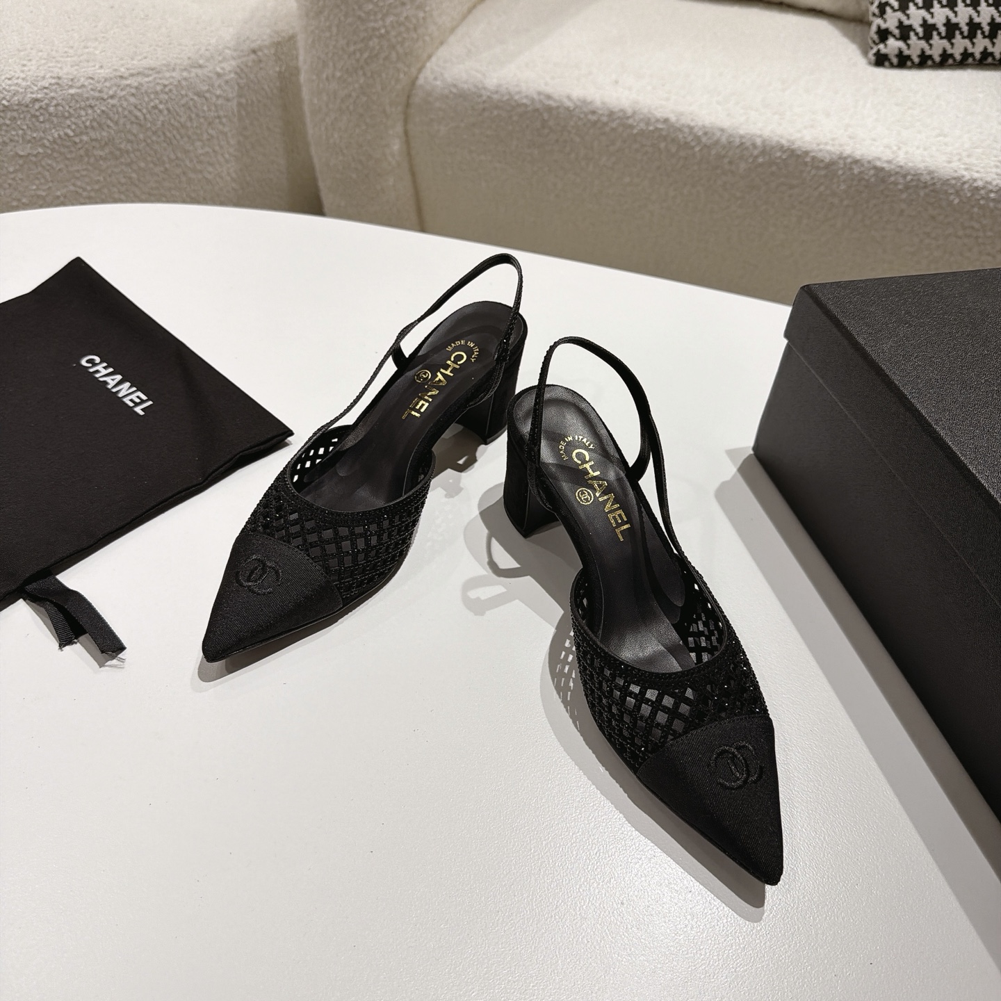 Sandals in Black