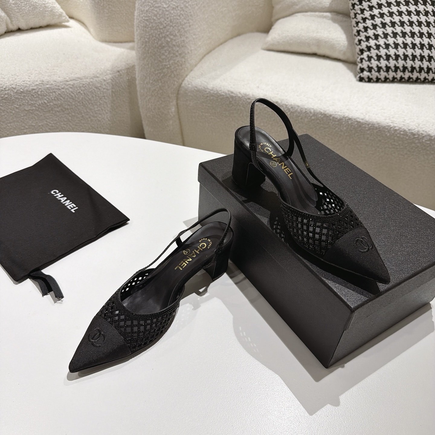 Sandals in Black