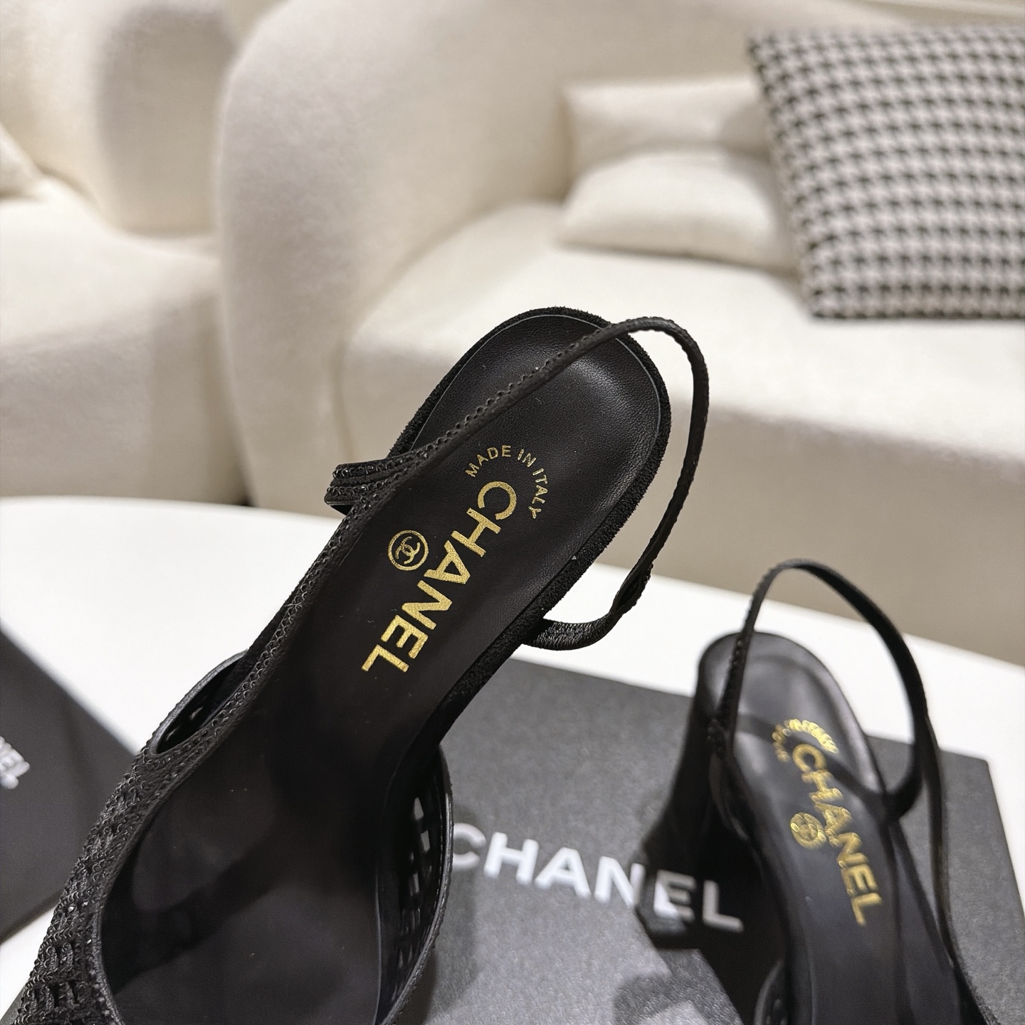 Sandals in Black