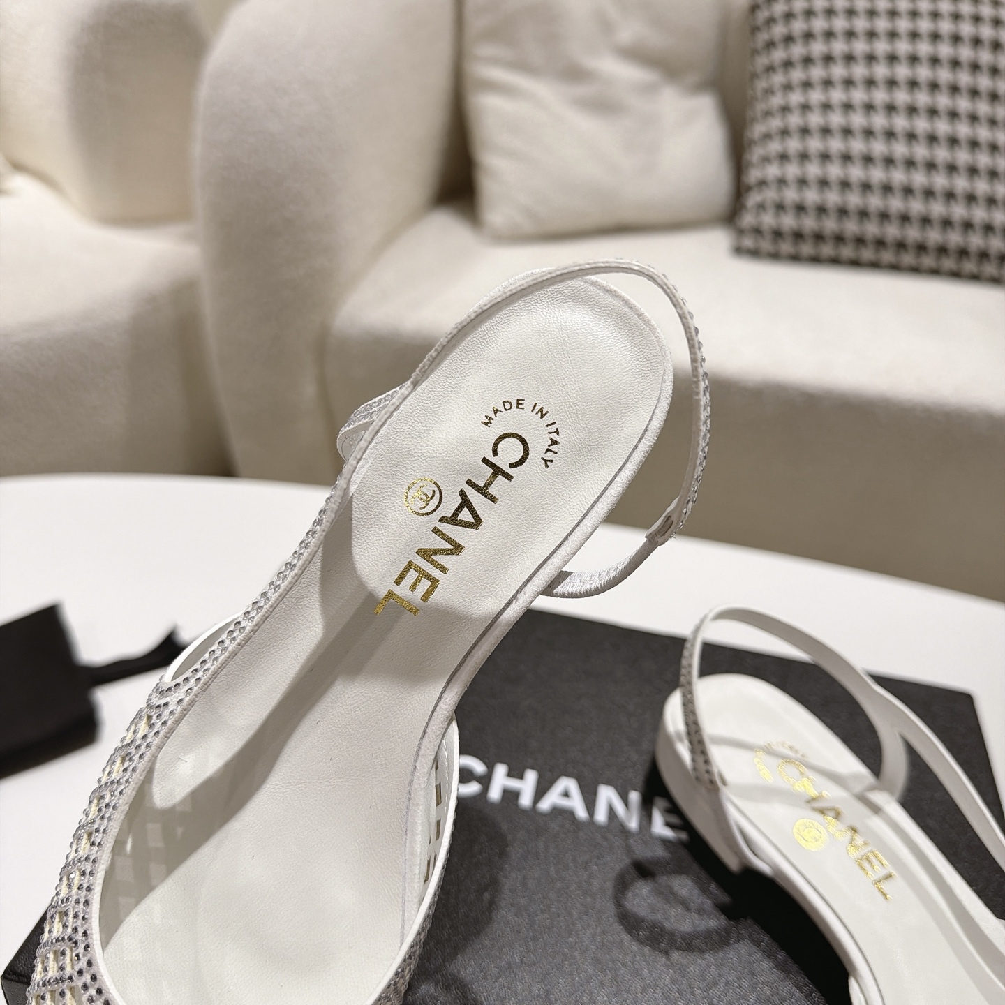 Sandals in Black