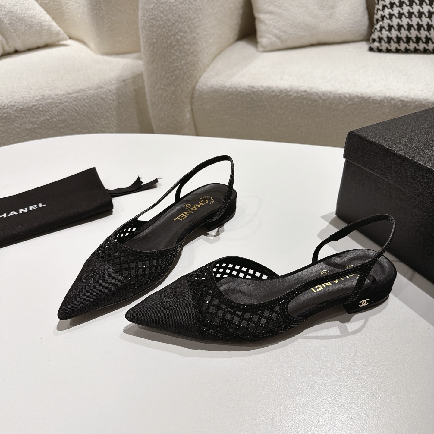 Sandals in Black