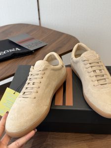 Shoes in Black