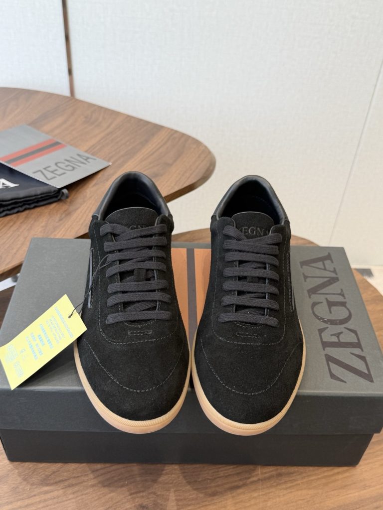 Shoes in Black