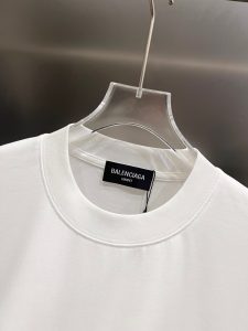 Balenciaga T-Shirt in Black