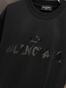 Balenciaga T-Shirt in Black