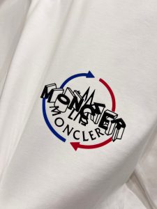 Moncler T-Shirt in Black