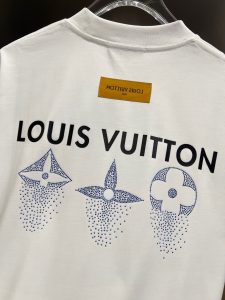 T-Shirt in Black
