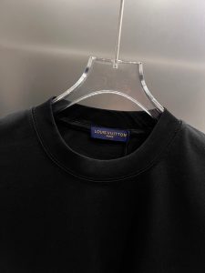 T-Shirt in Black