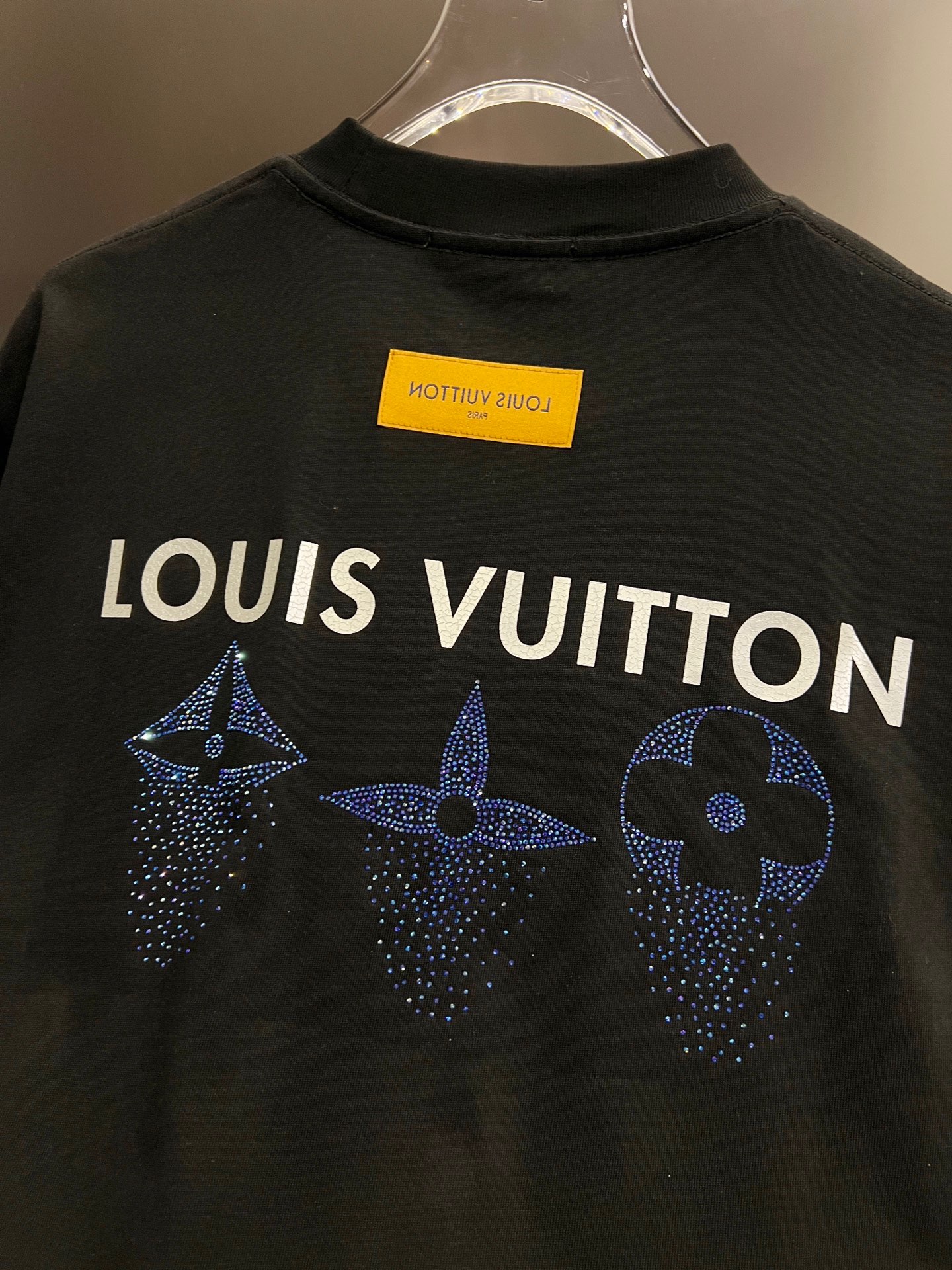 T-Shirt in Black