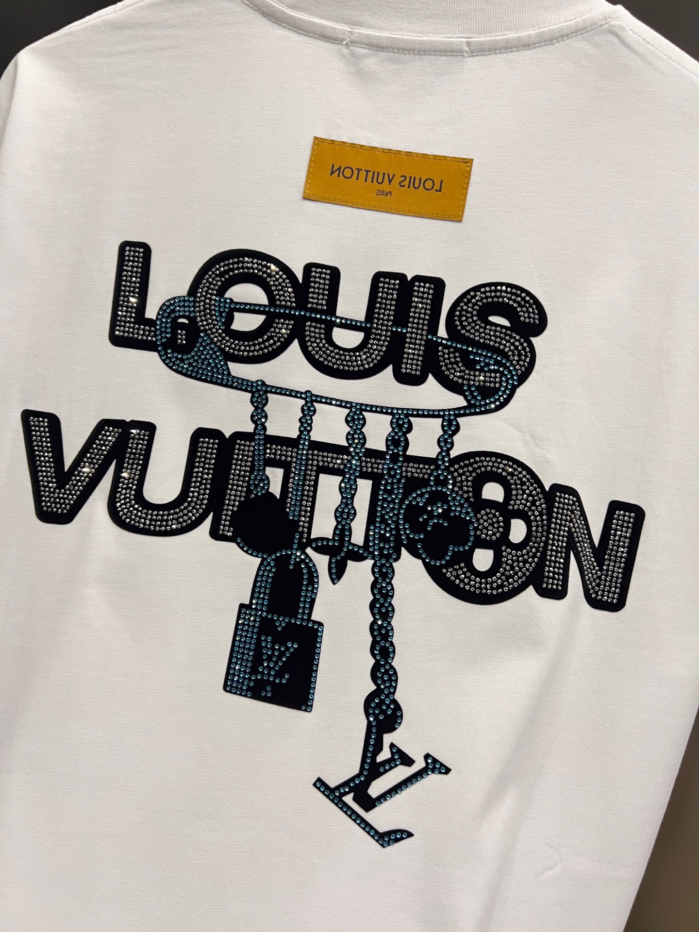 T-Shirt in Black
