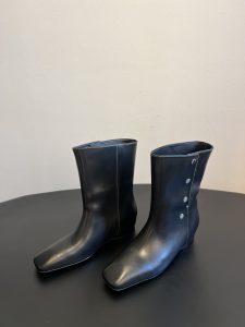 Boots in Brown