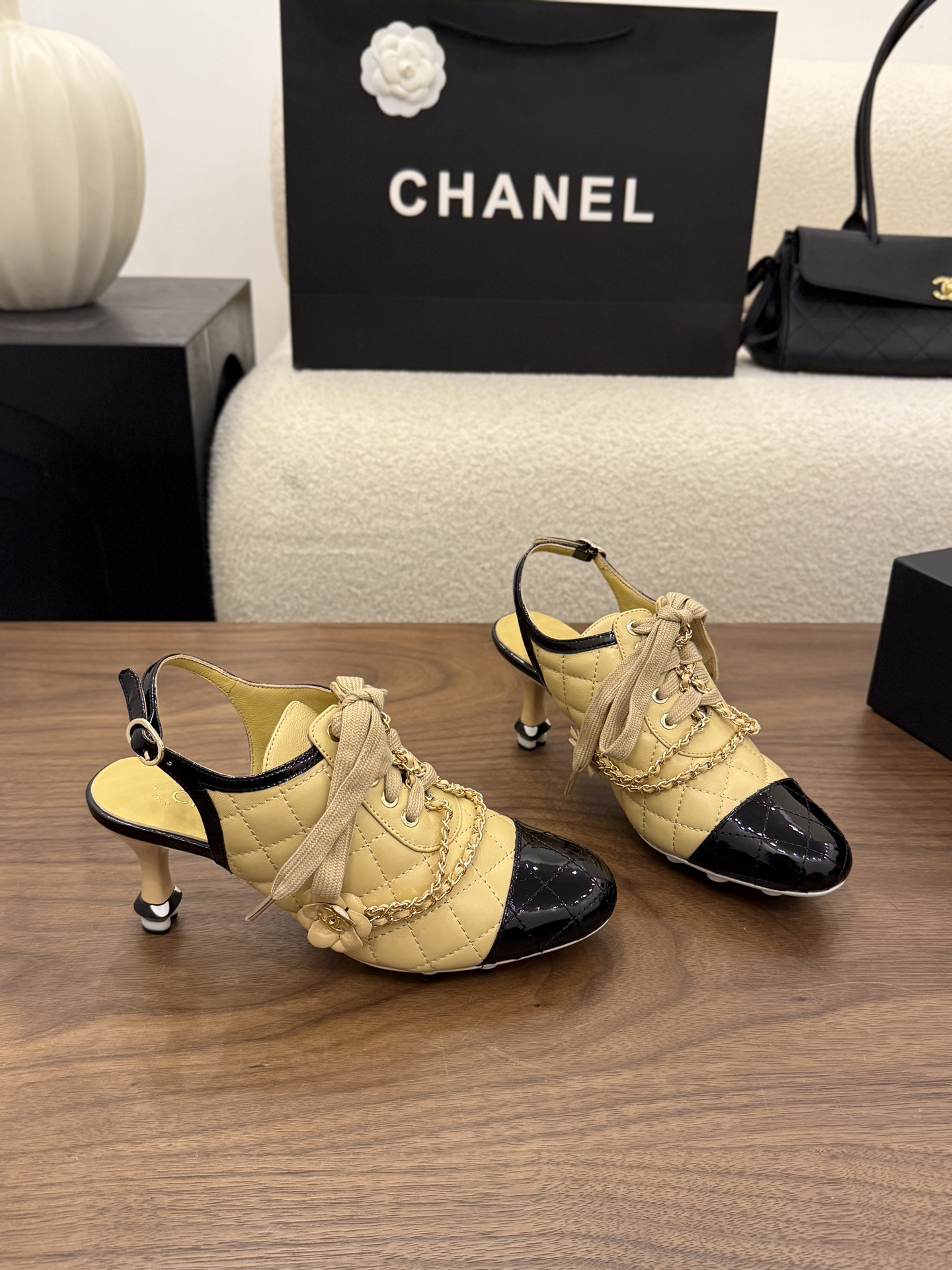 Shoes 344041