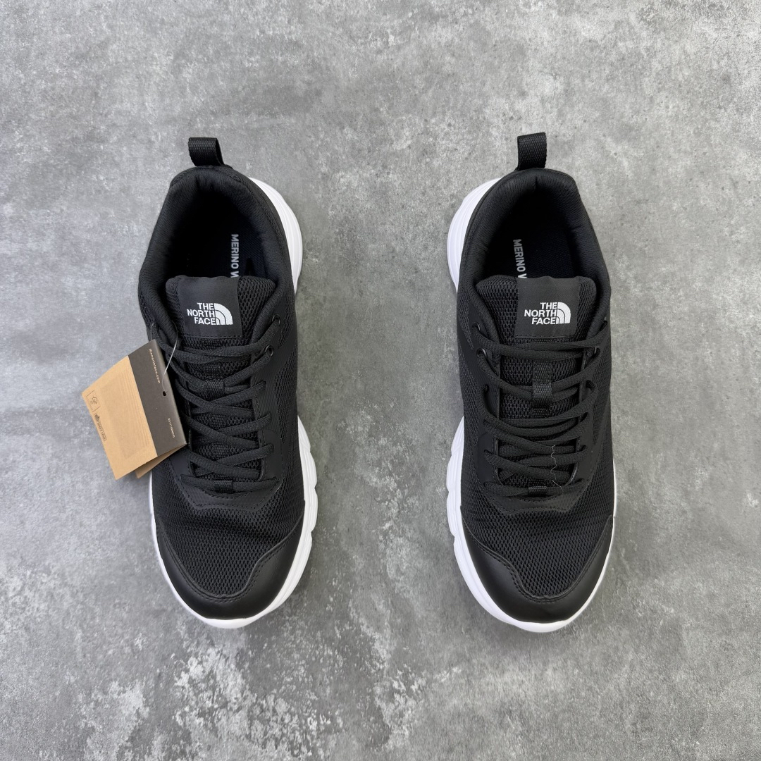 Shoes in Beige