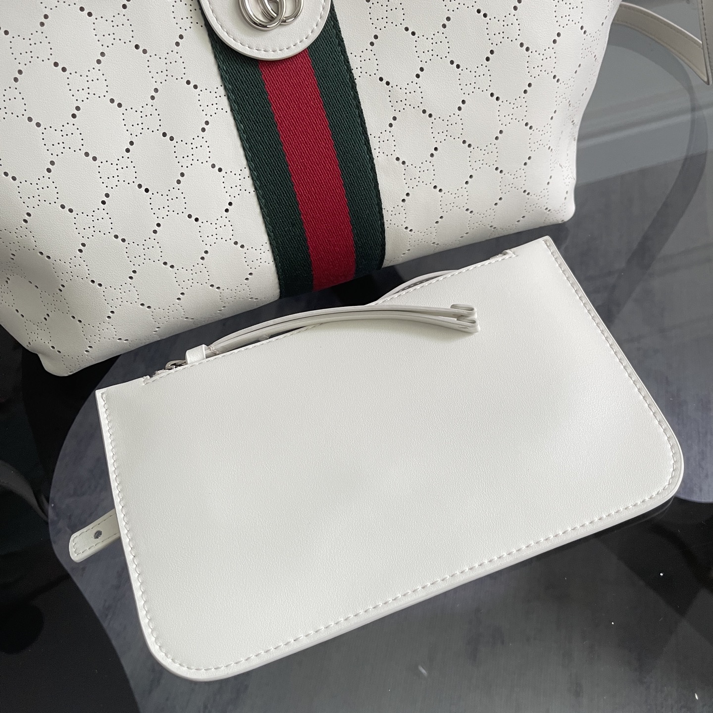 Bag 8608