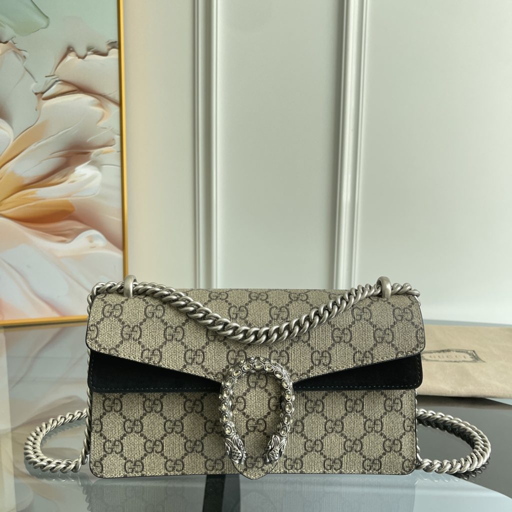 Bag 4996