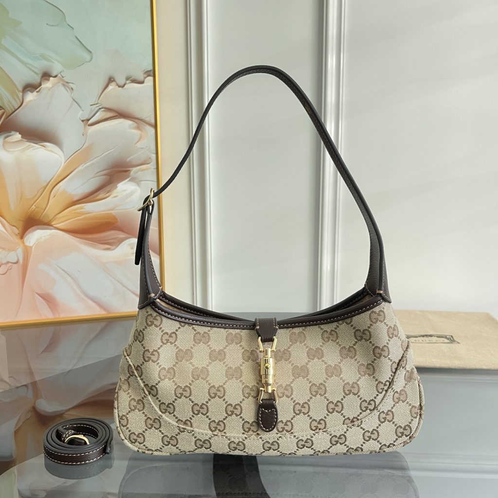 Bag 8631 in Beige