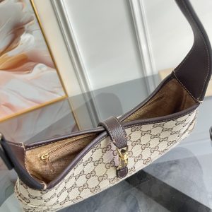Bag 8631 in Beige