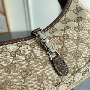 Bag 8631 in Beige