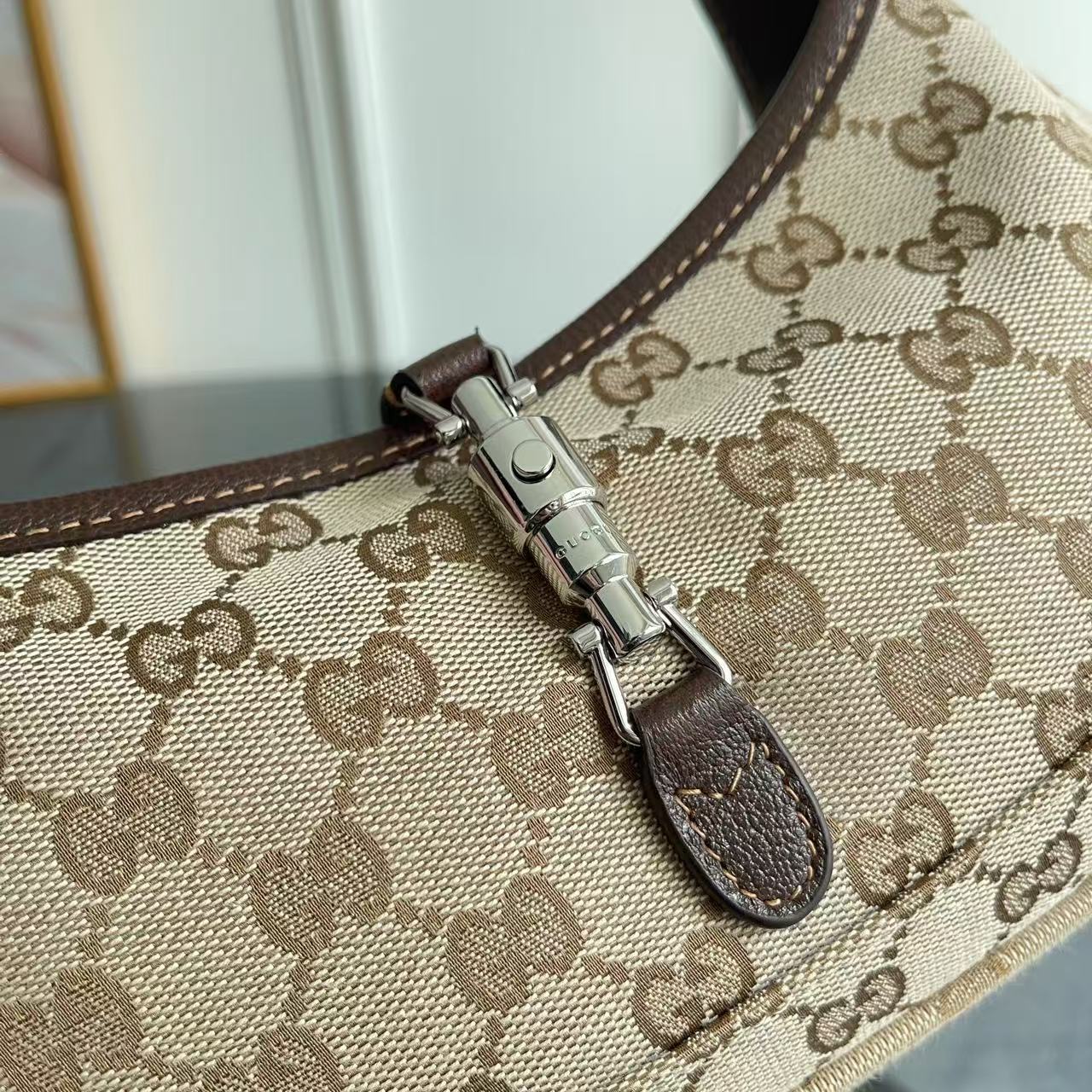 Bag 8631 in Beige