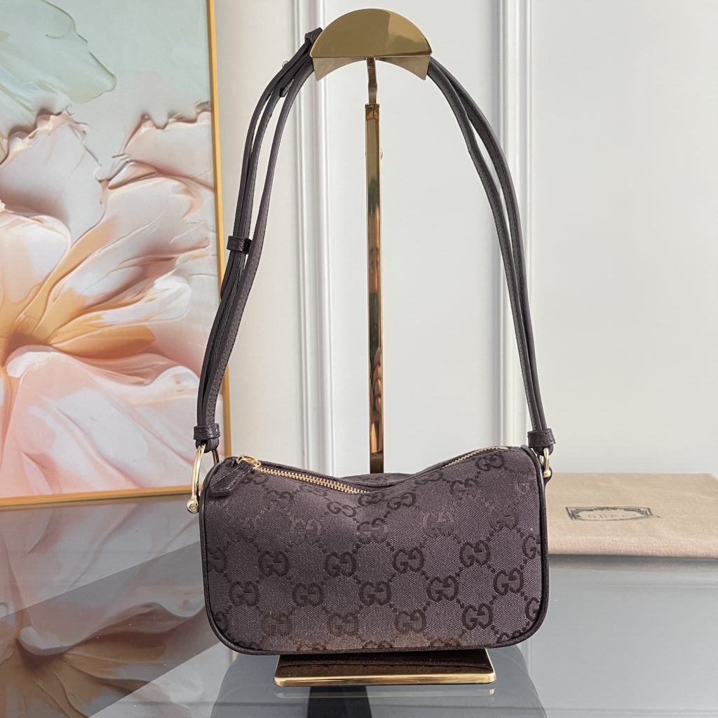 Bag 8607