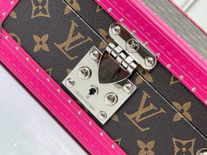Louis Vuitton Handbag M27834