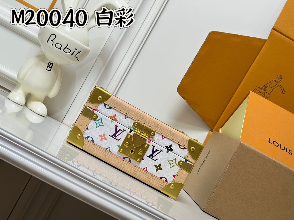 Louis Vuitton Handbag M27834