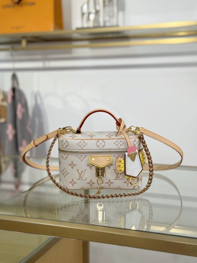 Louis Vuitton Handbag M29782