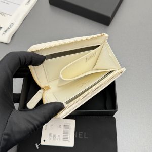 Handbag in White