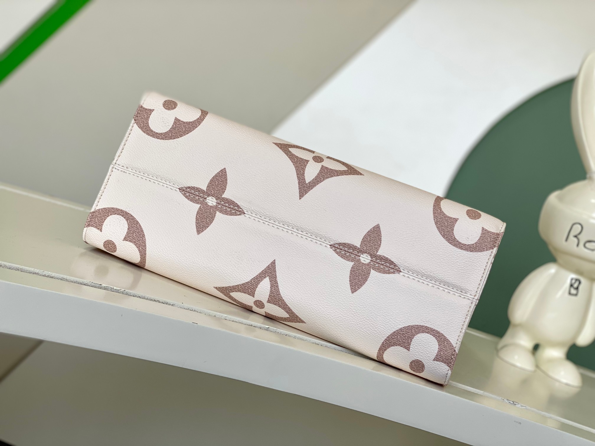 Louis Vuitton Tote Bag M46912