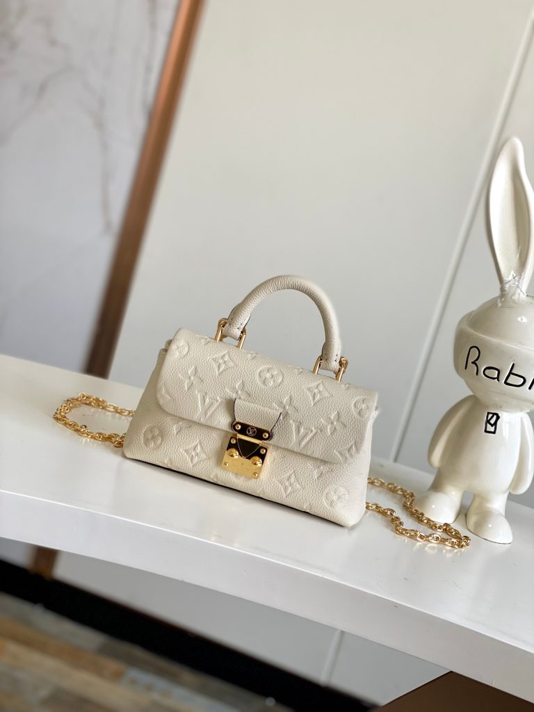 Louis Vuitton Shoulder Bag M12145 in Black