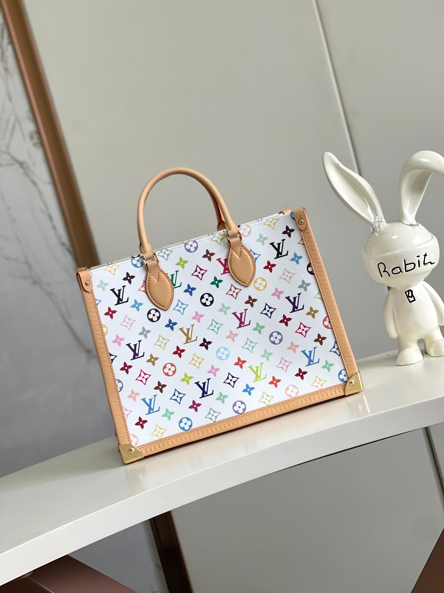 Louis Vuitton Handbag M13079