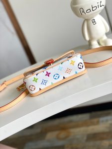 Louis Vuitton Handbag M14194