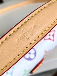 Louis Vuitton Handbag M14194