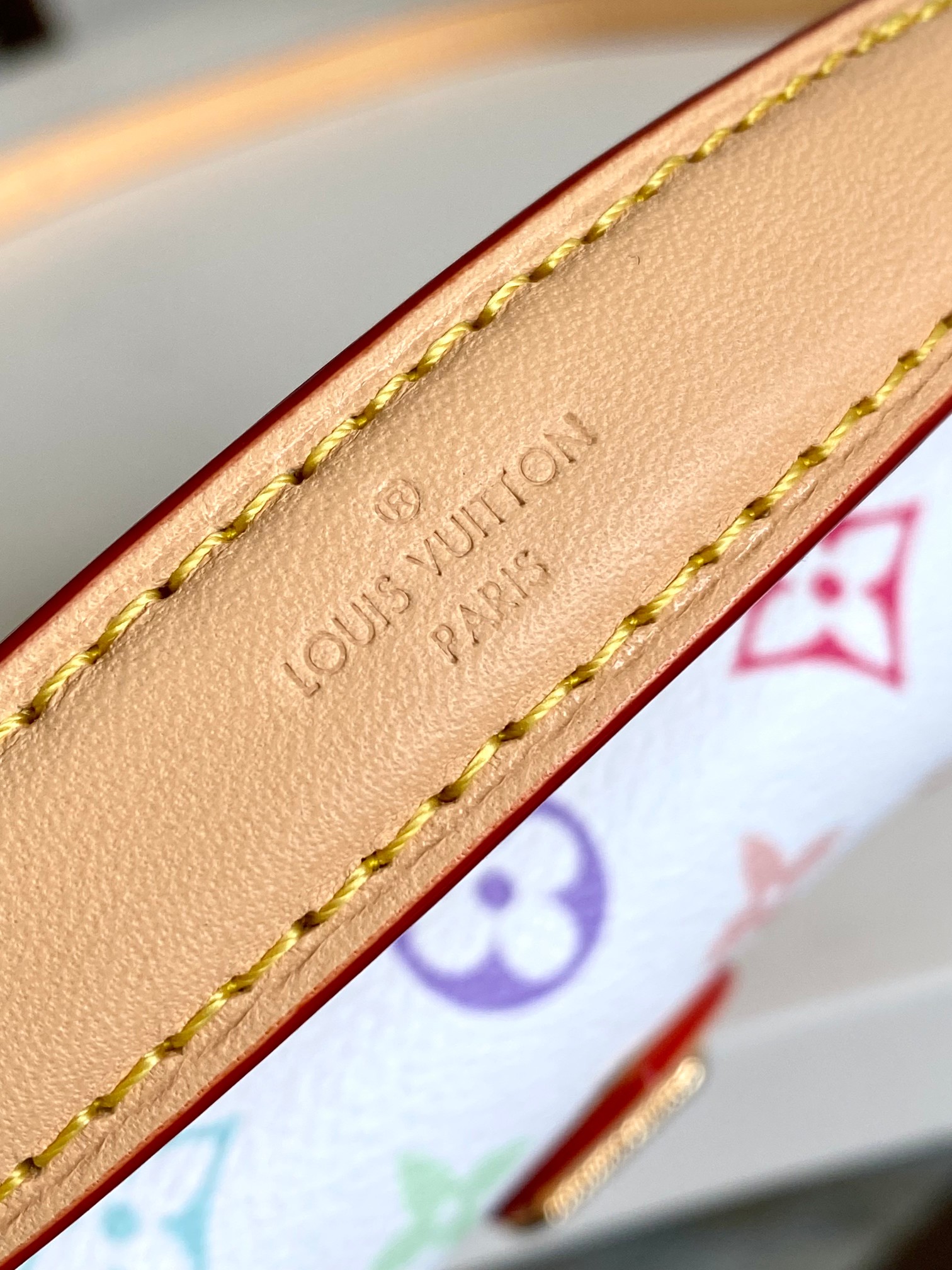 Louis Vuitton Handbag M14194