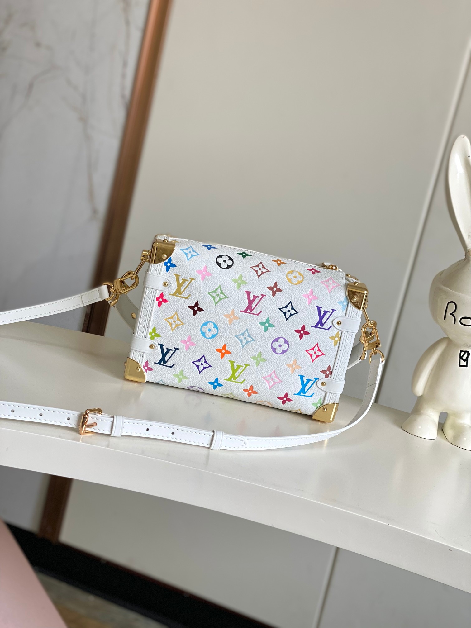 Louis Vuitton Handbag M14046