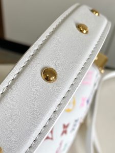 Louis Vuitton Handbag M14046