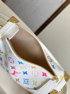 Louis Vuitton Handbag M14046