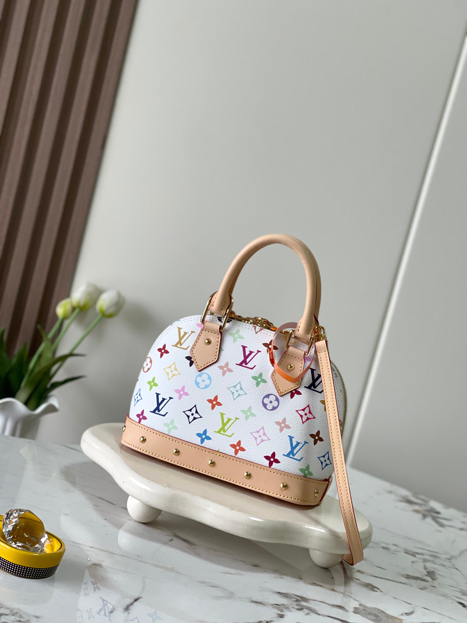 Louis Vuitton Alma BB Handbag M13078