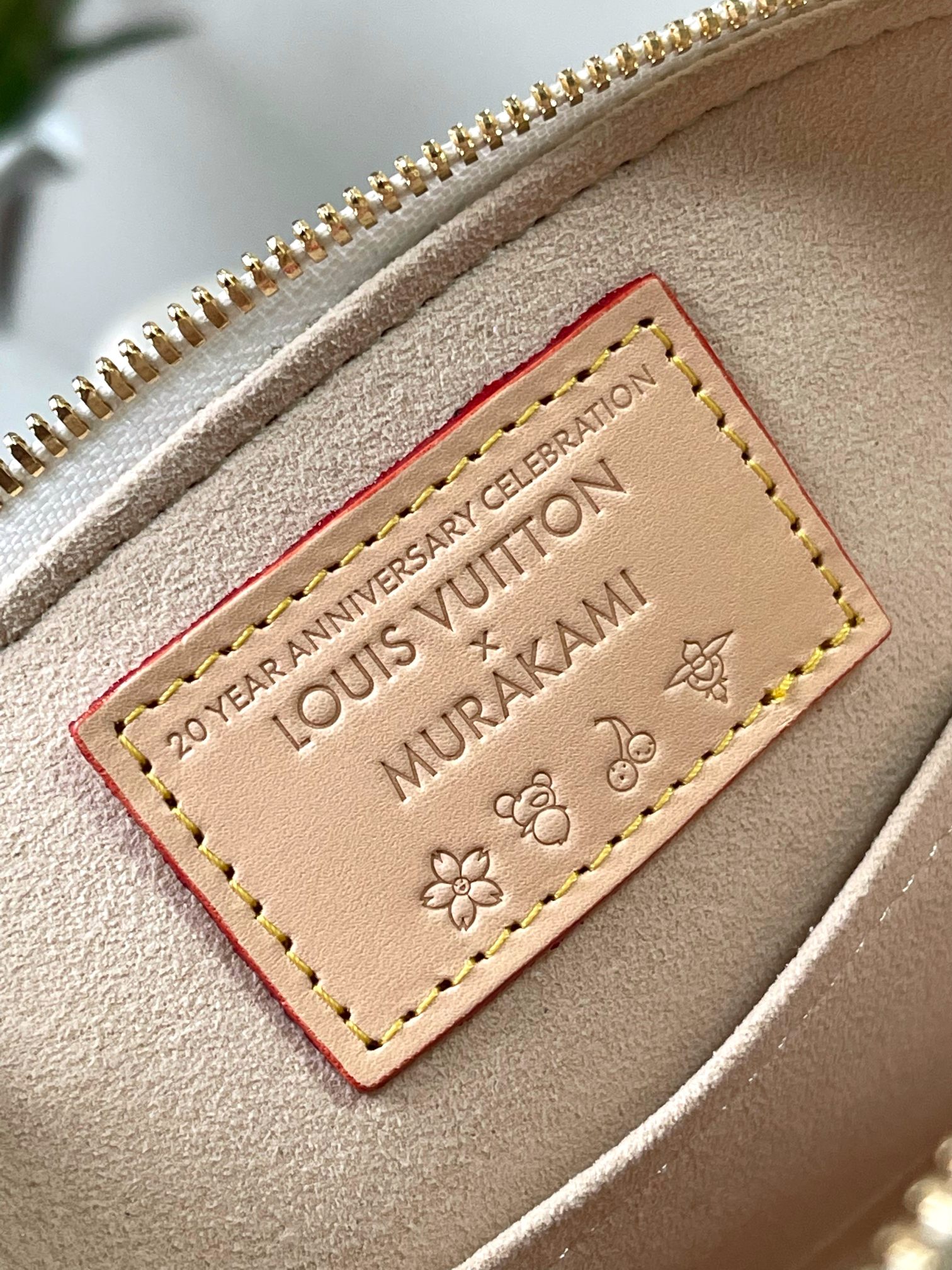 Louis Vuitton Alma BB Handbag M13078