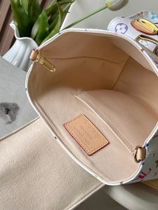 Louis Vuitton Backpack M13081
