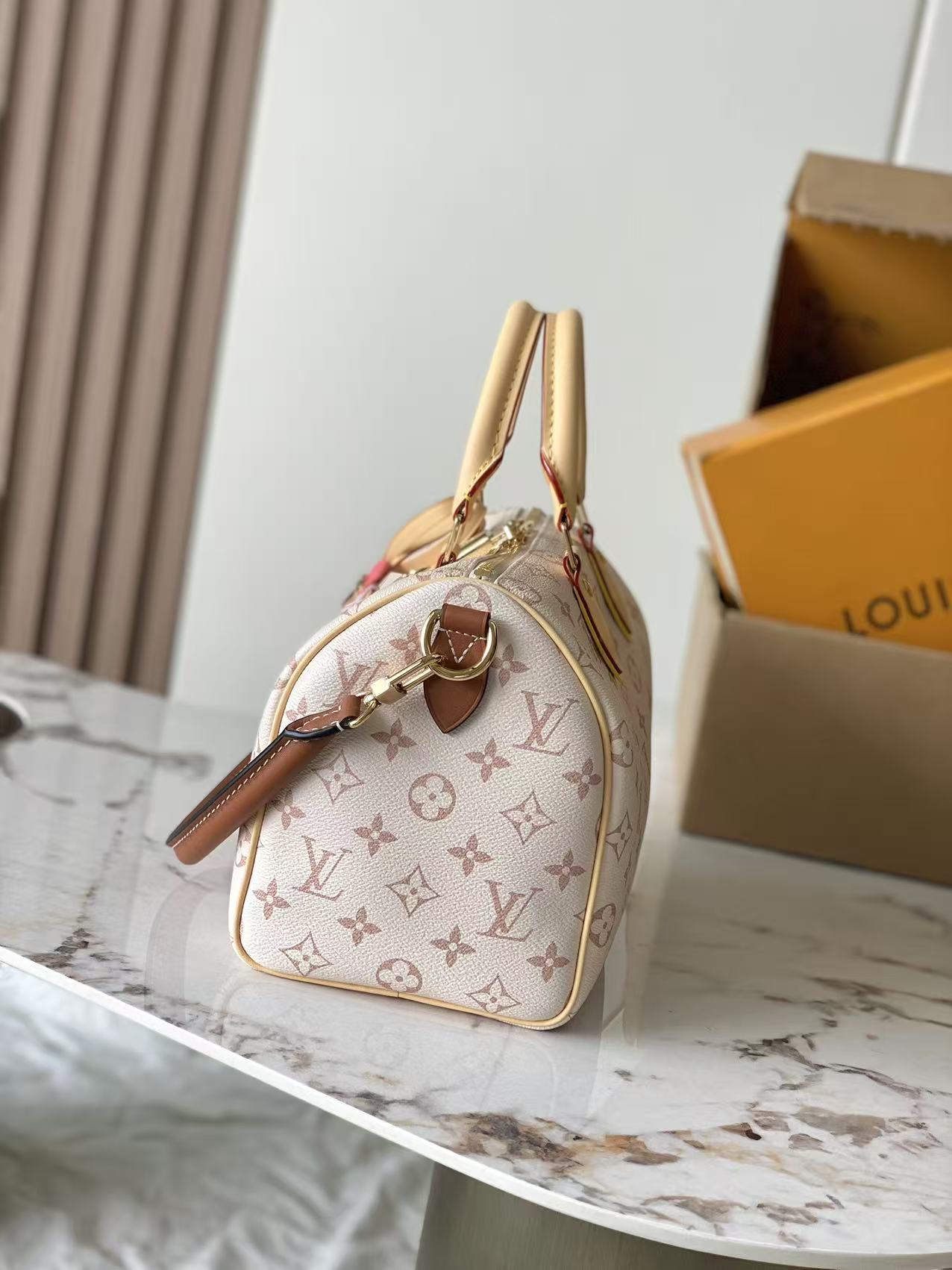 Handbag M2A038