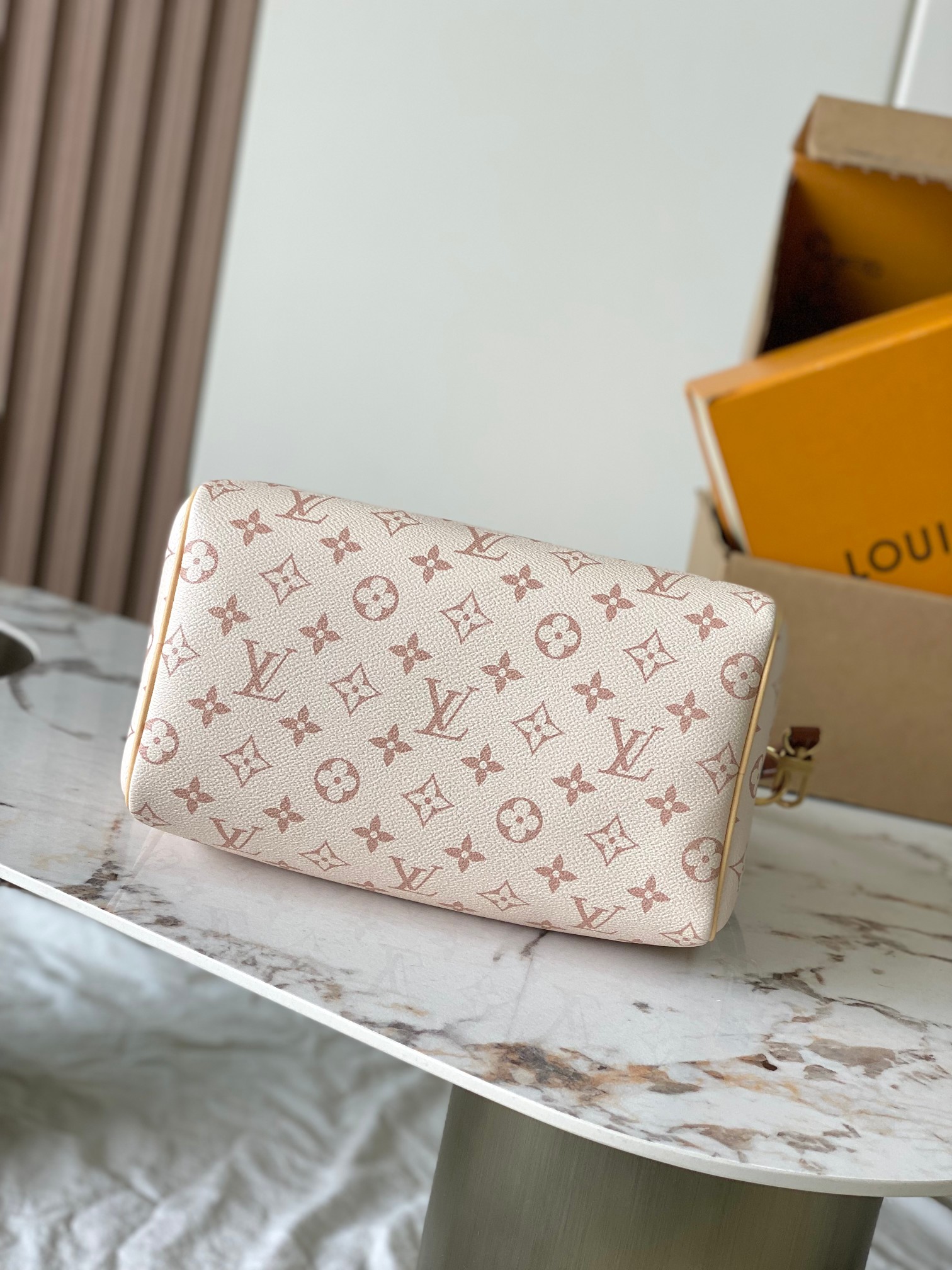 Handbag M2A038