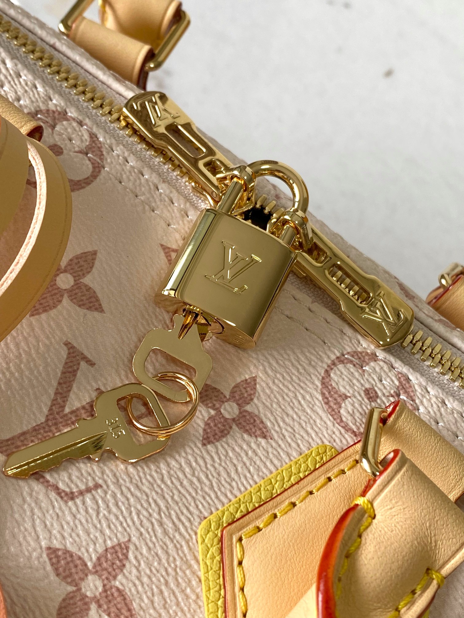 Handbag M2A038