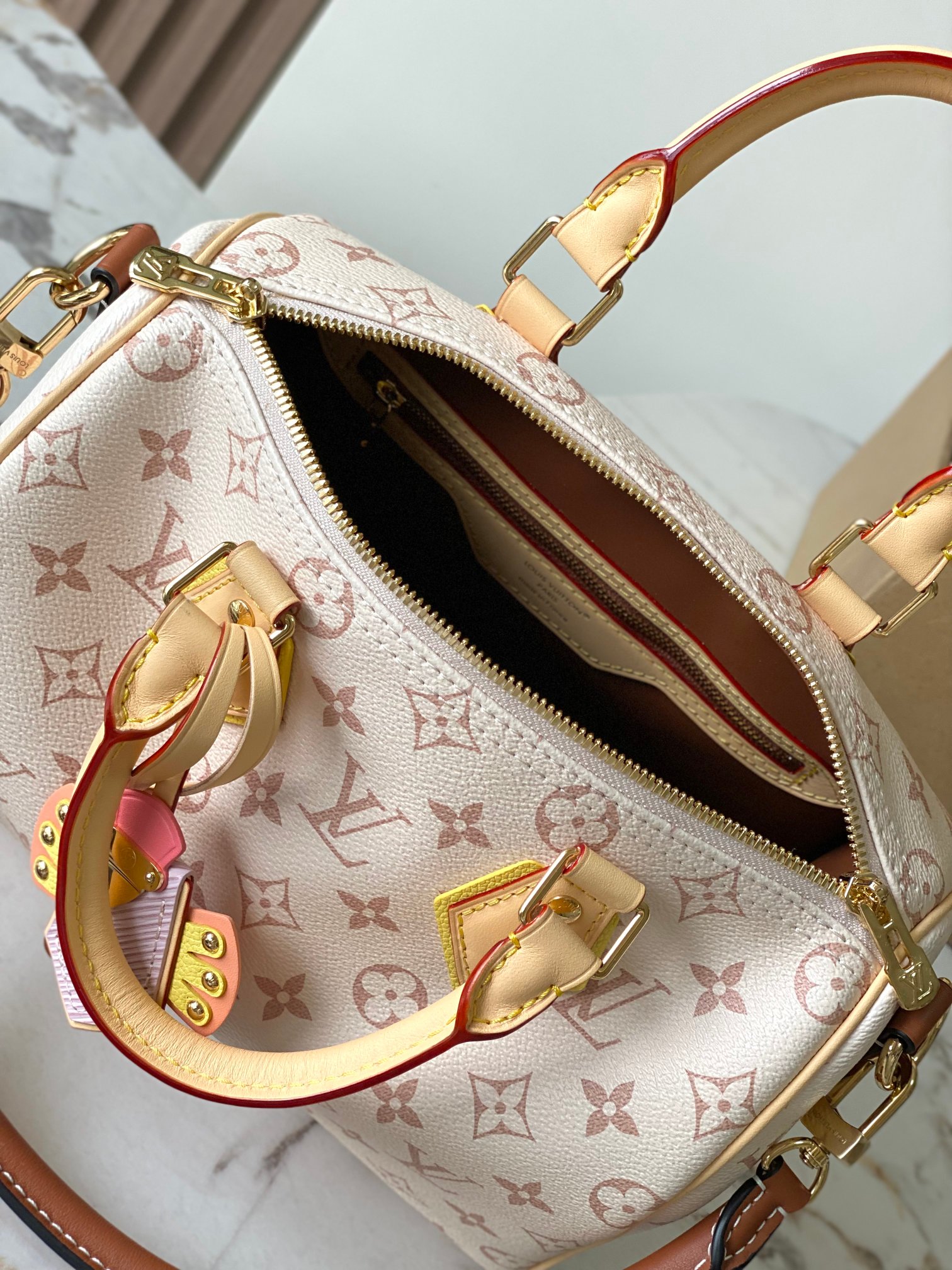 Handbag M2A038