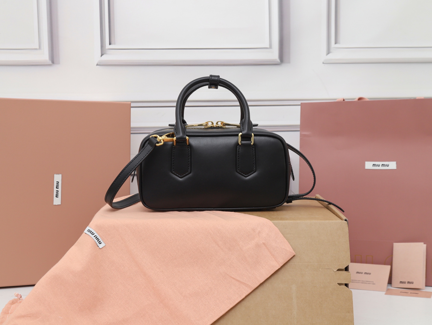 Handbag