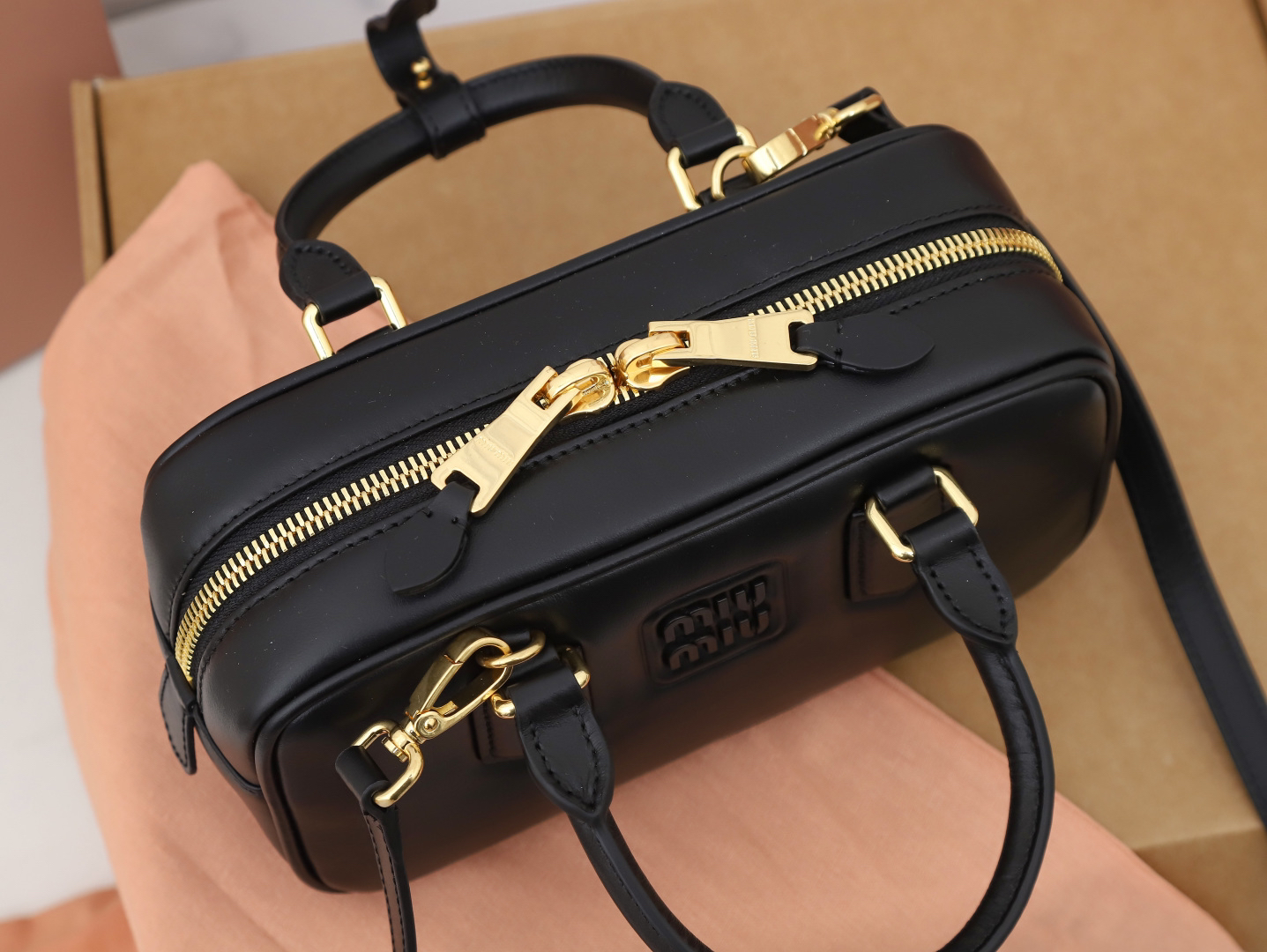Handbag