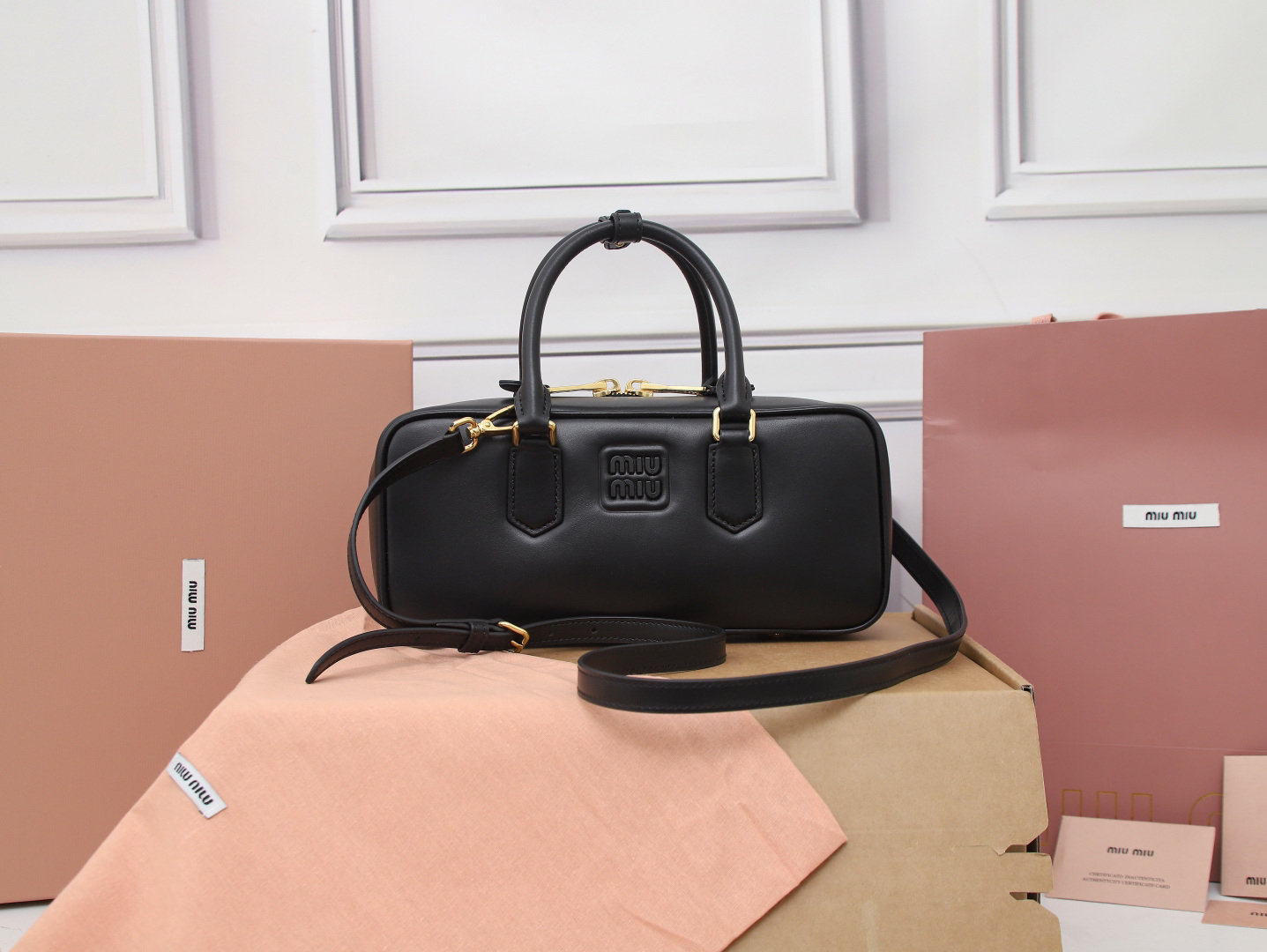 Handbag