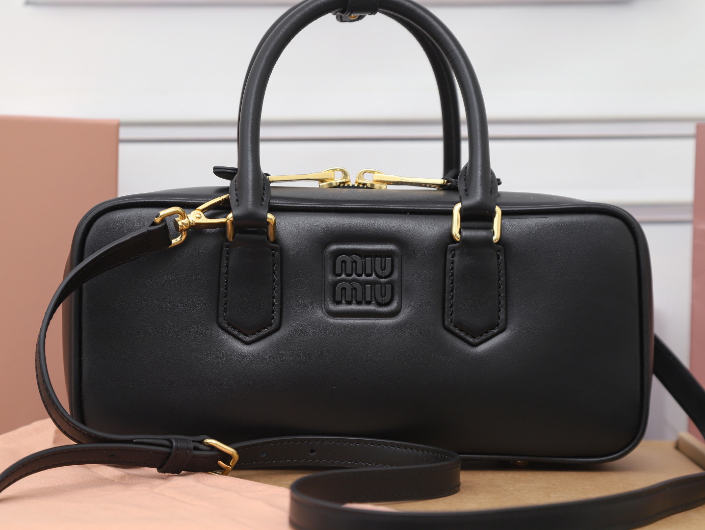 Handbag